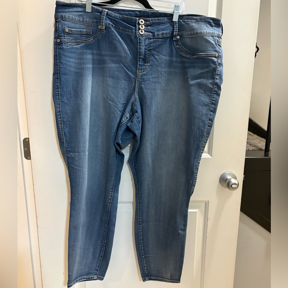 Torrid Women's Skinny Jeans in Classic Blue